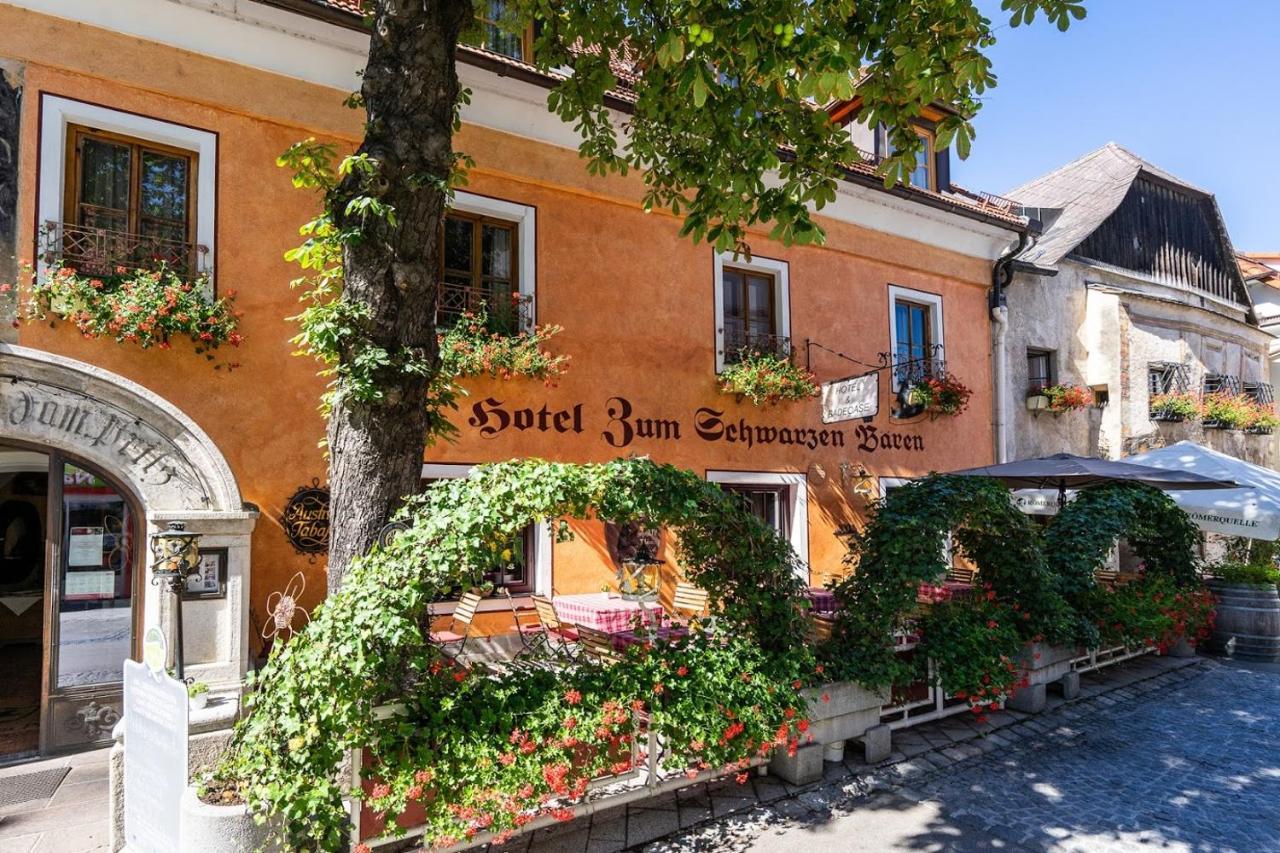 Hotel Zum Schwarzen Baeren Emmersdorf an der Donau Exterior foto